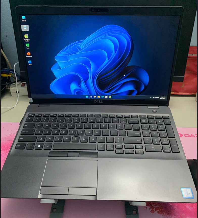 DELL Precision 3540 Cũ / CPU i5-8365U / RAM 8GB / SSD 256GB / GPU Radeon Pro WX 2100 2GB / WIFI 5 / Màn 16 inch FHD / Màu Đen Nhám - Ảnh 5