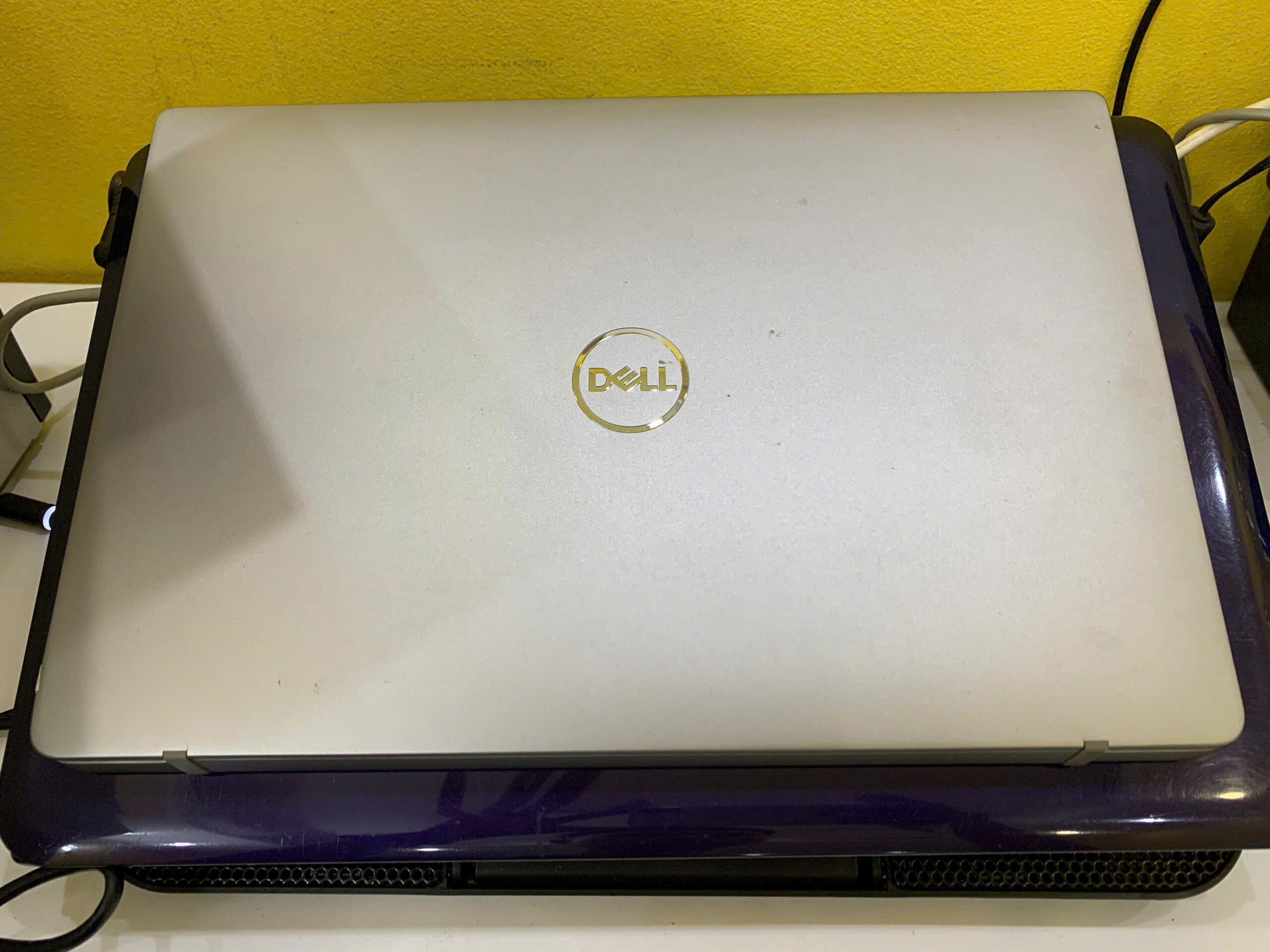 DELL Latitude 7400 Cũ / CPU i7-8665U / RAM 8GB / SSD 256GB / iGPU intel UHD Graphics 620 / WIFI 5 / Màn 14 inch FHD / Màu Bạc - Ảnh 3
