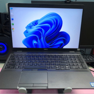 DELL Latitude 5500 Cũ / CPU i7-8665U / RAM 8GB / SSD 256GB / iGPU intel UHD Graphics 620 / WIFI 5 / Màn 16 inch FHD / Màu Đen Xám